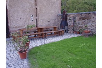 Cehia Privát Volárna, Exteriorul